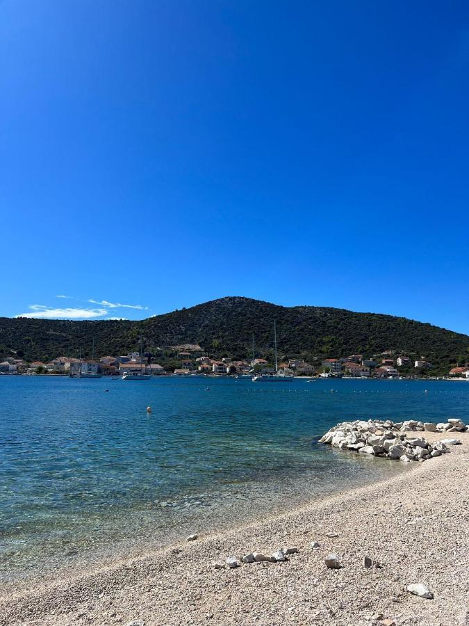 Apartman Vitanov Vinišće Exterior foto