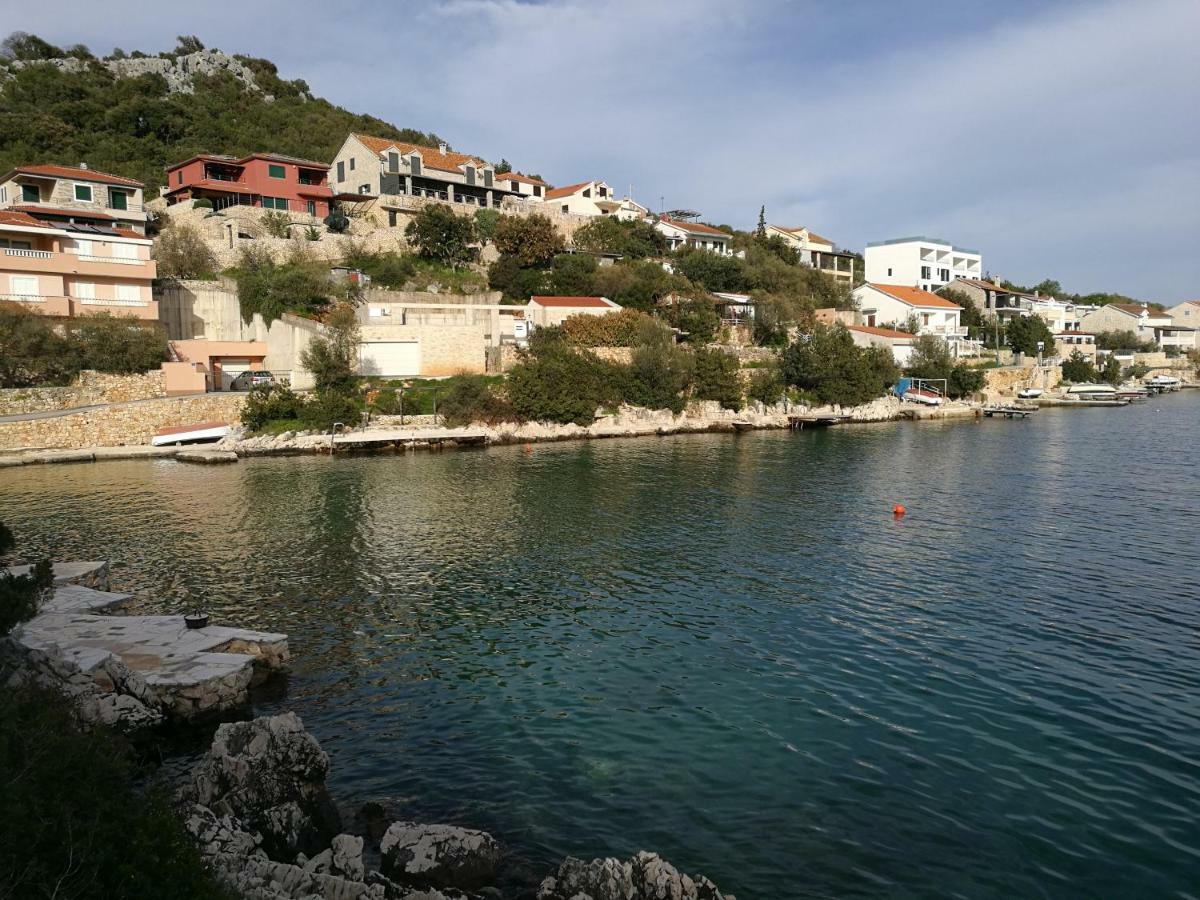 Apartman Vitanov Vinišće Exterior foto